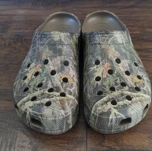 Men's camo Crocs, size 13